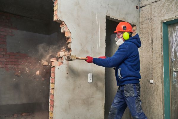 Concrete Wall Demolition in Fresno